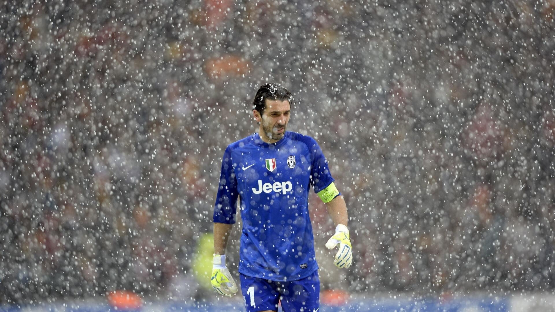 【场地环境影响】不同场馆如何影响比赛表现，场地环境对裁判员有什么影响